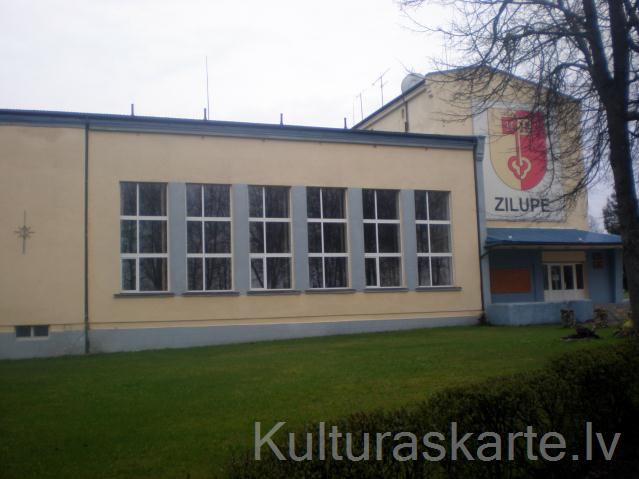 Zilupes tautas nams